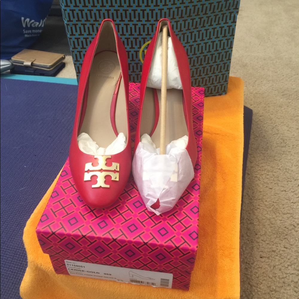 Tory Burch Raleigh 70MM patent red pump NWT - Picture 2 of 6